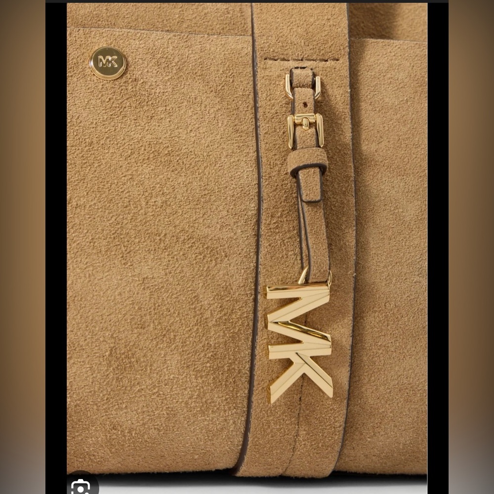 Like new Michael Kors Suede crossbody handbag Romee - Picture 6 of 6